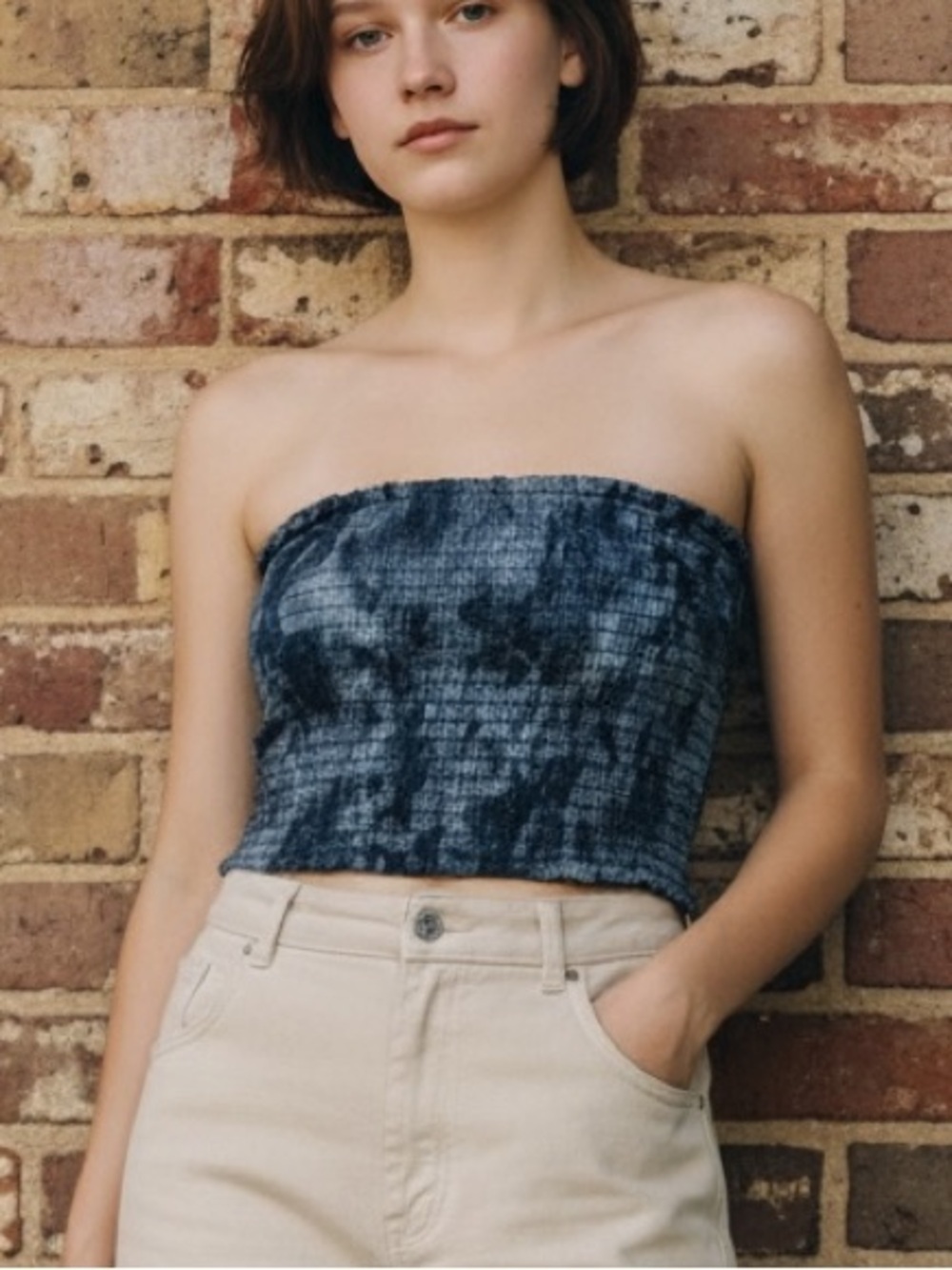 American Eagle Cropped Top Blue Tie Dye Smocked Strapless Tube Top Size Small